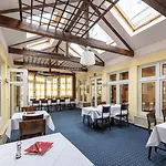 מלון Trip Kongresshotel Frankfurt-rodgau 3*