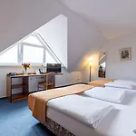 מלון Trip Kongresshotel Frankfurt-rodgau 3*