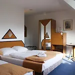 מלון Trip Kongresshotel Frankfurt-rodgau