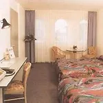 מלון Trip Kongresshotel Frankfurt-rodgau 3*