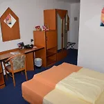 מלון Trip Kongresshotel Frankfurt-rodgau רודגאו