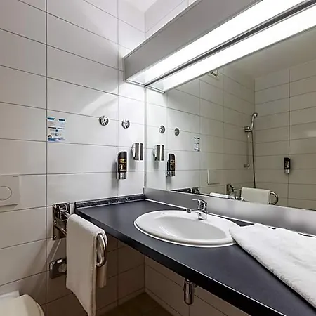 מלון Trip Kongresshotel Frankfurt-rodgau
