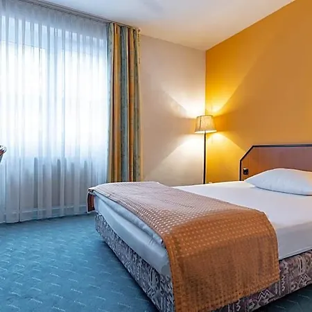Trip Kongresshotel Frankfurt-rodgau רודגאו