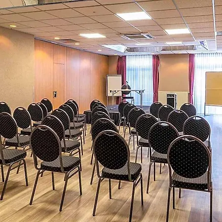 מלון Trip Kongresshotel Frankfurt-rodgau 3*