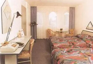 ホテル Trip Kongresshotel Frankfurt-rodgau 3*
