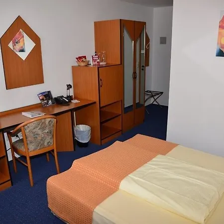 Отель Trip Kongresshotel Frankfurt-rodgau Родгау