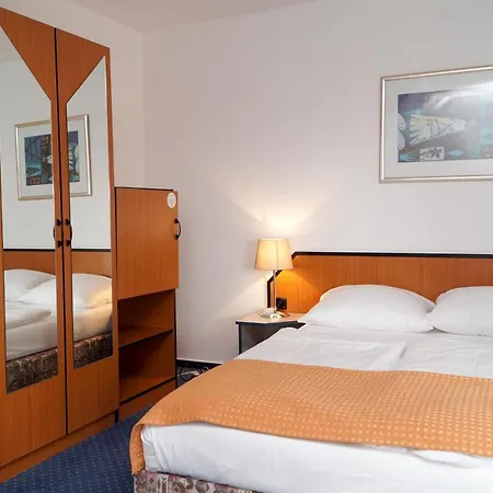 Trip Kongresshotel Frankfurt-rodgau Отель 3*